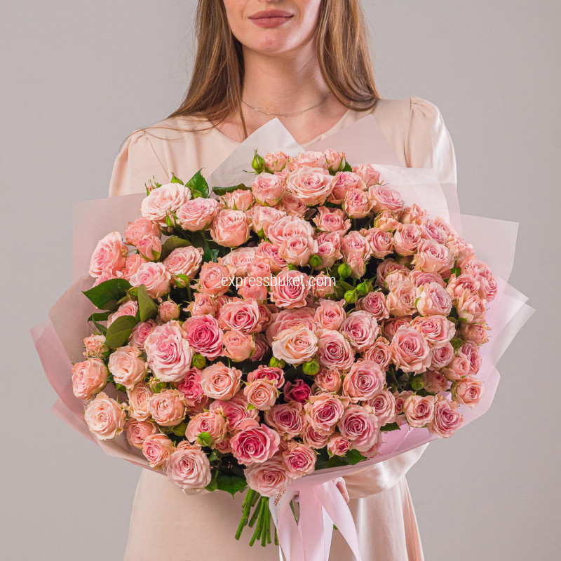 35 кустовых роз