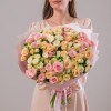 Букет 675 из 25 кустовых роз микс