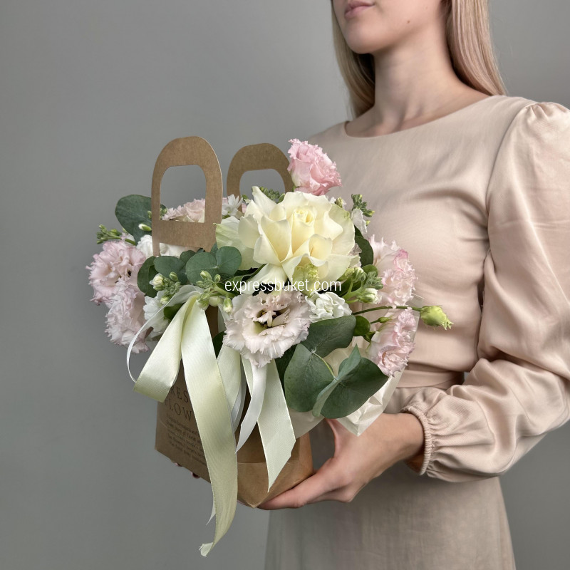 Цветы в коробке 4