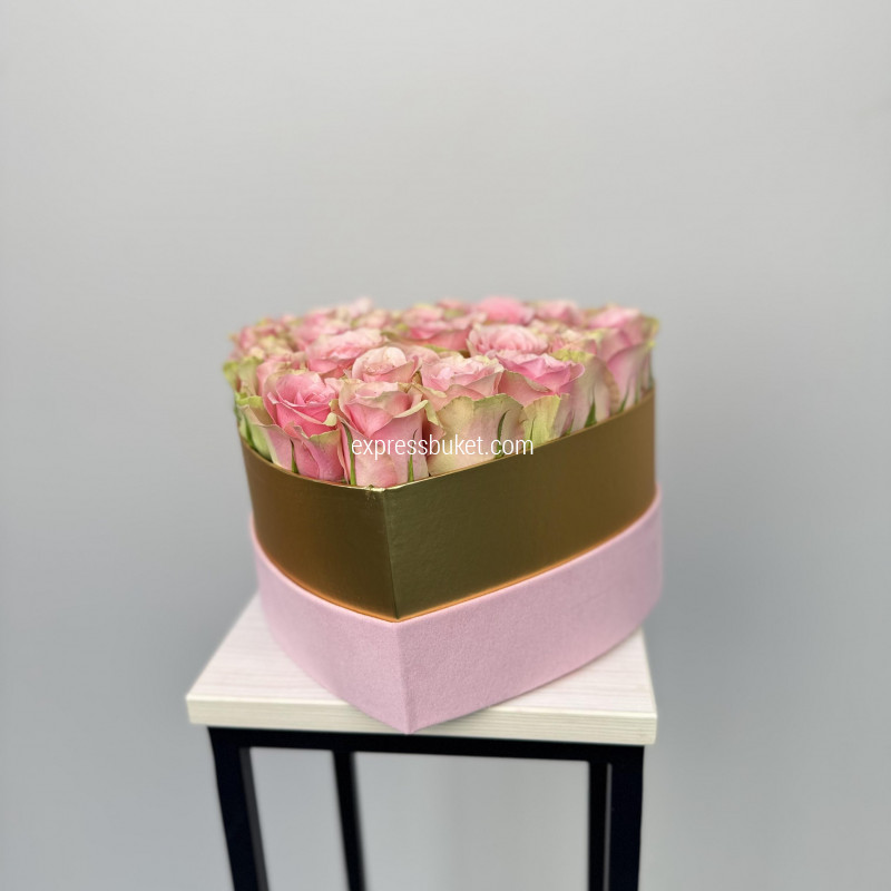 Цветы в коробке 15
