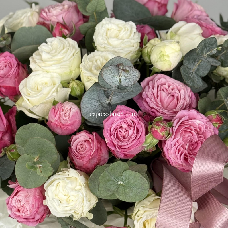 Цветы в коробке 1056